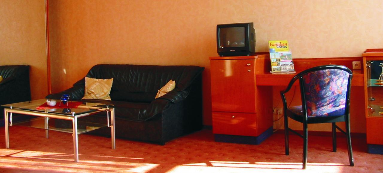 Hotel Weisser Hirsch Schwarzburg Экстерьер фото